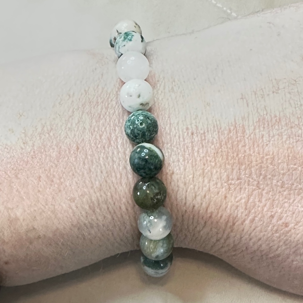 Tree Agate beaded stretchy bracelet. Multicolor stones. - Picture 8 of 16